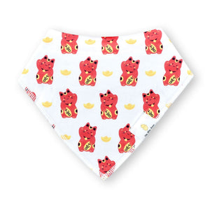 the wee bean organic bib in red lucky cat fortune cat maneki neko