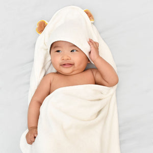 the wee bean organic bamboo hooded bear towel for babies